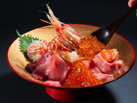 「人生イチうまい海鮮丼」で感動体験を！浅草のプレミアム丼専門店｜TokyoSushiBowlの画像