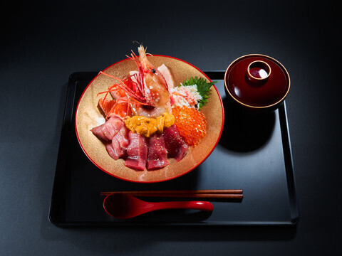 Experience the “Best Seafood Bowl of Your Life”! A Premium Donburi Specialty Shop in Asakusa | TokyoSushiBowlの画像