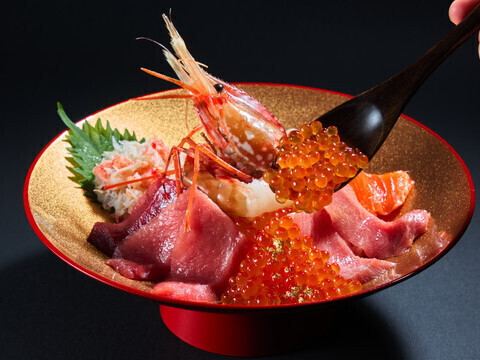Experience the “Best Seafood Bowl of Your Life”! A Premium Donburi Specialty Shop in Asakusa | TokyoSushiBowlの画像
