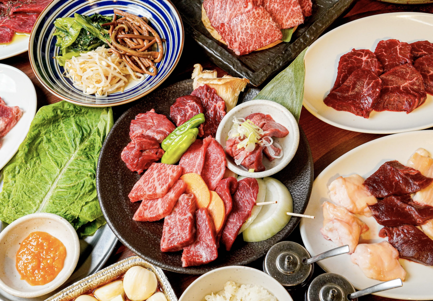 家族でもカップルでもOK！竹ノ塚で本格焼肉を味わうなら｜肉問屋直送 焼肉万里 竹ノ塚店【公式】の画像
