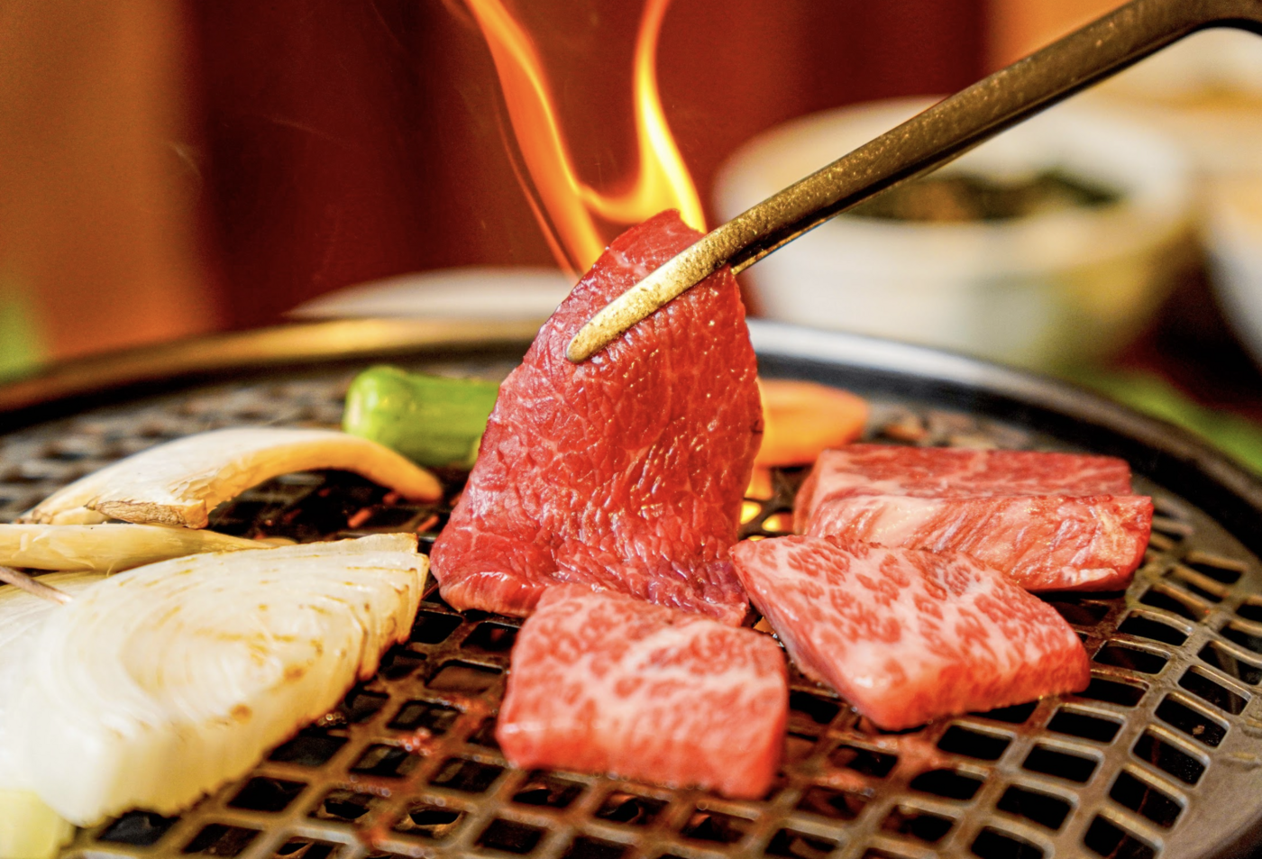 家族でもカップルでもOK！竹ノ塚で本格焼肉を味わうなら｜肉問屋直送 焼肉万里 竹ノ塚店【公式】の画像