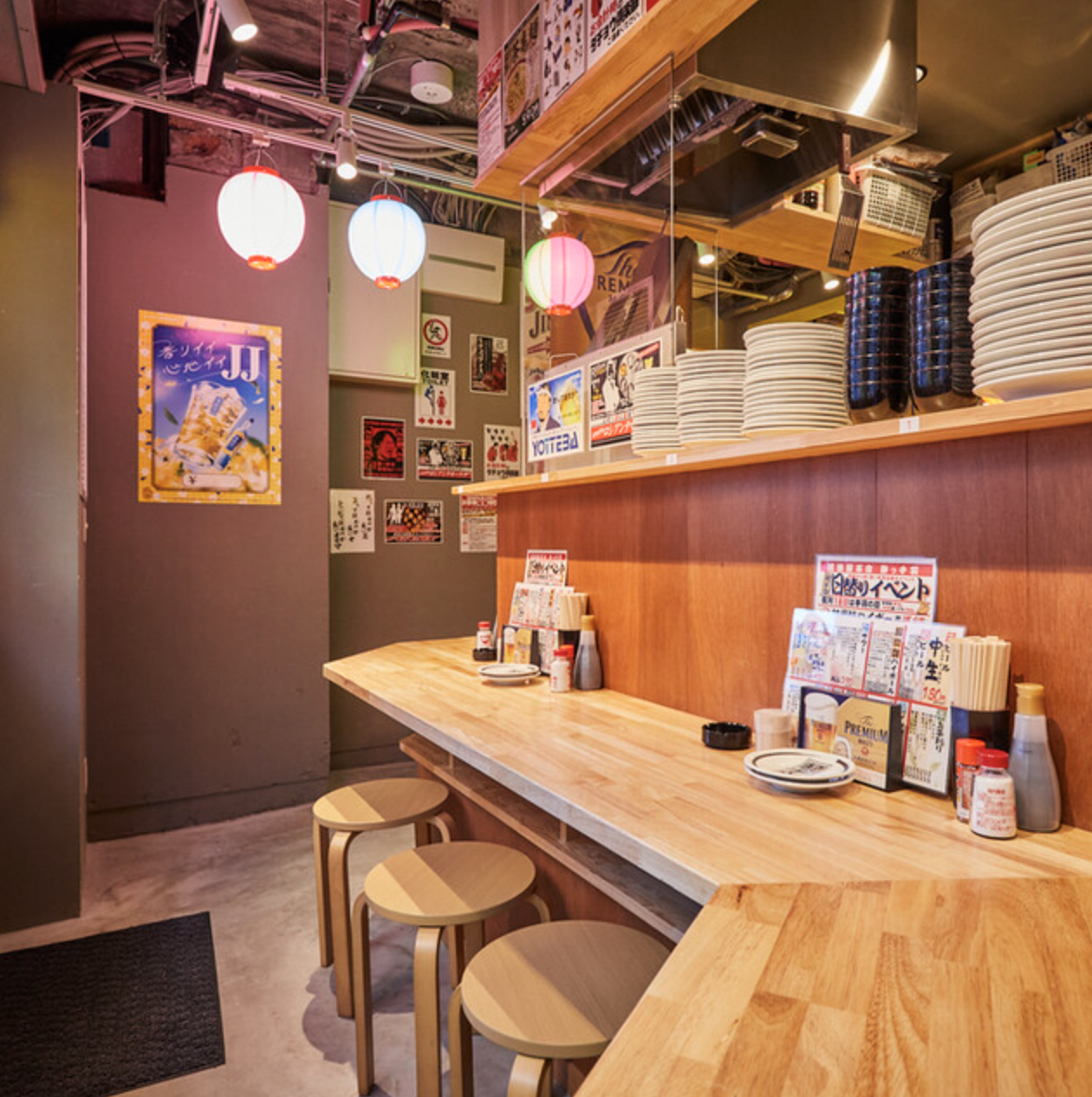 天満で気軽に飲み会！大阪天満店で楽しむ手羽先と地酒｜居酒屋革命 酔っ手羽 大阪天満店【公式】の画像