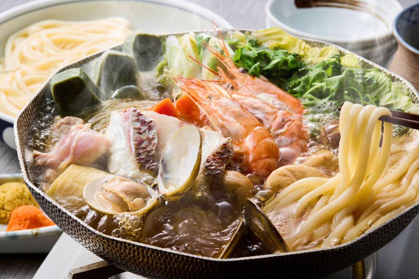 玉造駅すぐ『旬の寿司と天ぷら すし半 粋 玉造店』！個室完備の和食店の画像