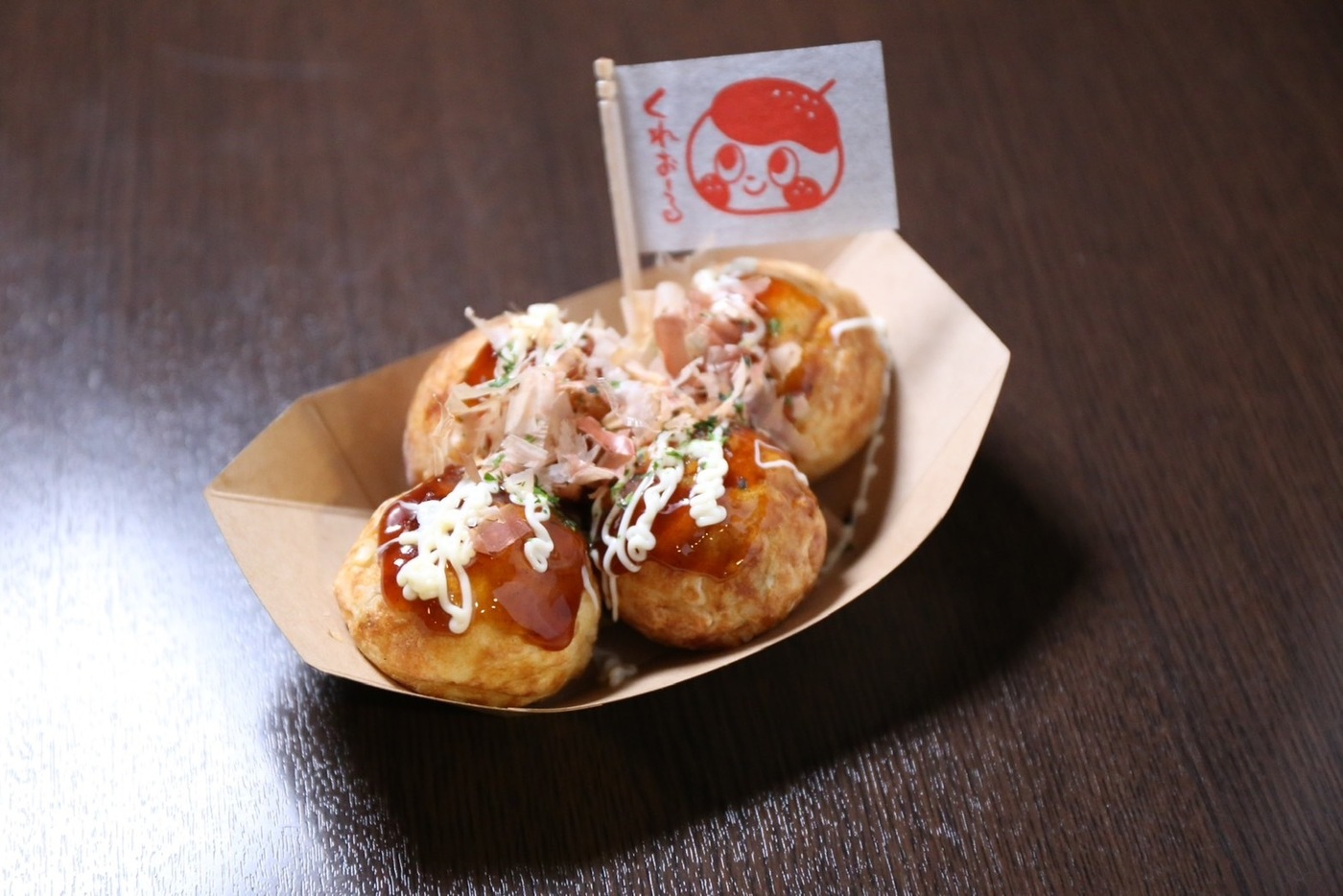 【難波】たこ焼きガチャが自慢の『くれおーるJUNK』！変わり種たこ焼きやクラフトビールを堪能の画像