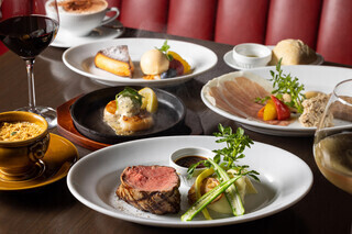 日本橋でグリル料理と厳選ワインを楽しむ！｜TWO ROOMS CAFE GRILL BAR 日本橋【公式】の画像