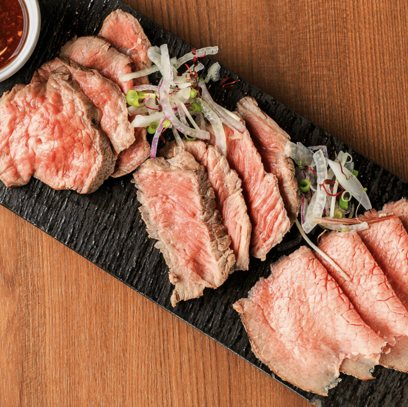仕事帰りに気軽に楽しめる本格肉バル！池袋駅徒歩圏内｜肉バル Bar&Grill motto 池袋【公式】の画像