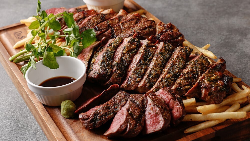 忘年会を格上げする極上フレンチ肉料理と五大ウイスキー！虎ノ門｜LOUNGE LA BOUCHERIE【公式】の画像
