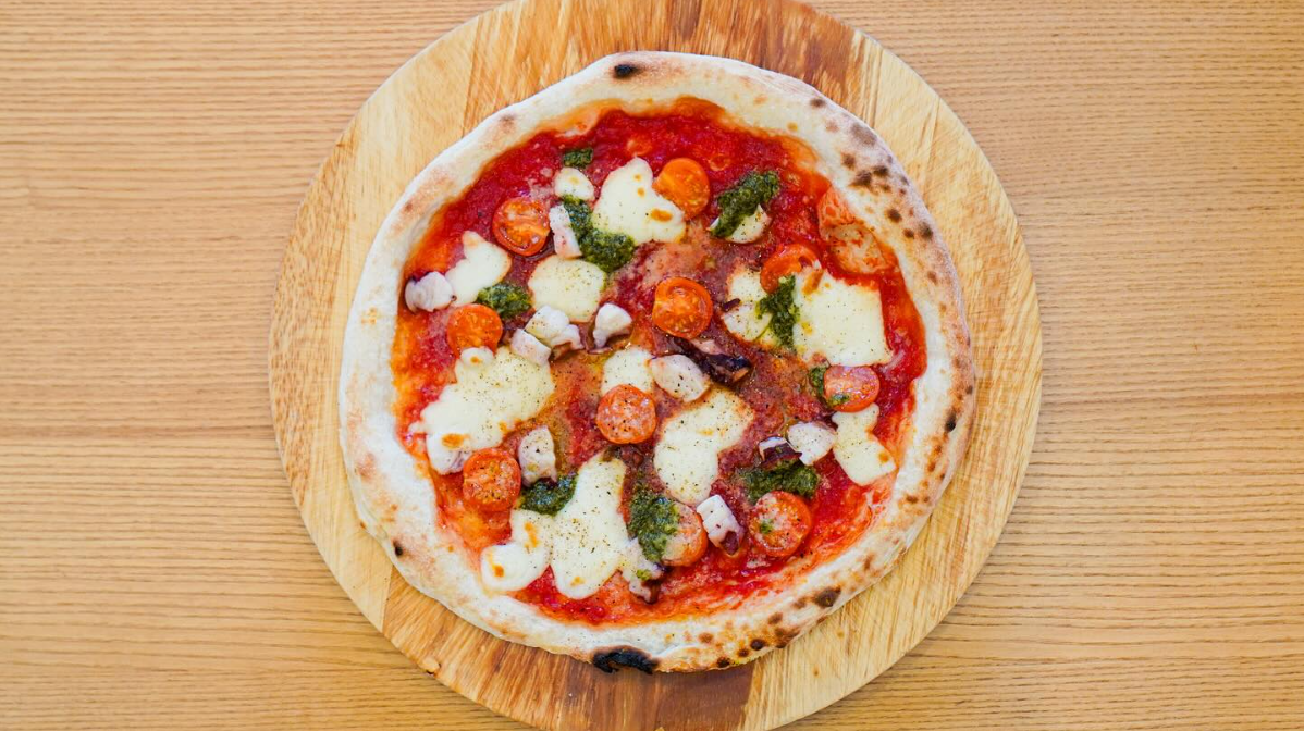 美しい庭園を眺めながら楽しむ！地元食材のジャパニーズイタリアン｜パスタとピザの店 base【公式】の画像
