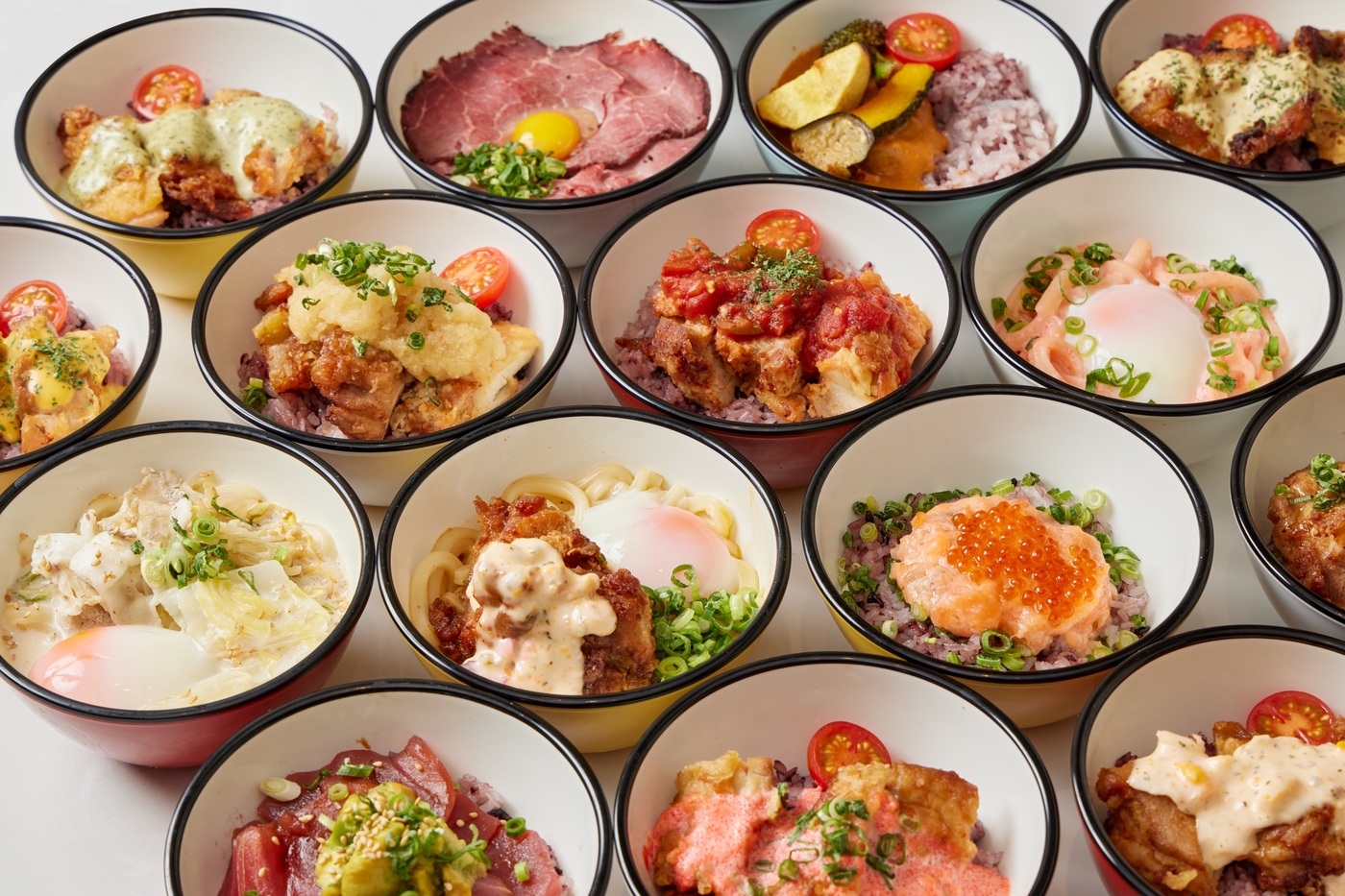 SNS映えも叶う“選べるミニ丼セット”が話題！｜ABC canteen ハラカド店の画像