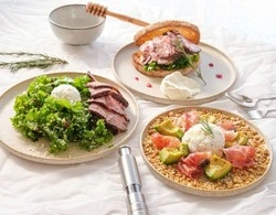 『& Yogurt 横浜店』の食事系グリークヨーグルトで気軽に高たんぱくランチ！