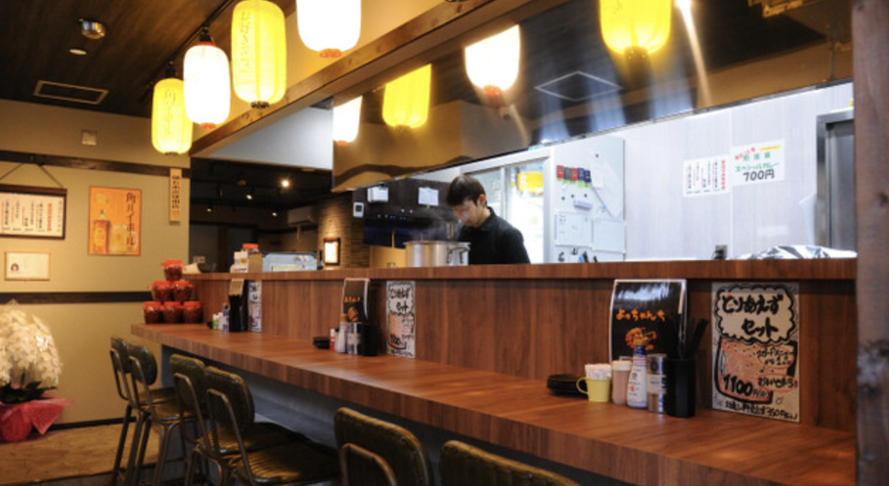 仕事帰りに気軽に立ち寄れる焼き鳥店！浦安駅｜よっちゃんち【公式】の画像