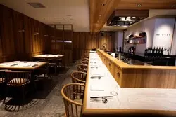 『フレンチ串揚げベニエ キャナルシティ博多店』で味わう“フレンチ×串揚げ”ご褒美ランチ