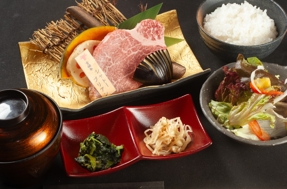 話題の極みレアハンバーグで特別な時間を！ぴこぴこ精肉店 レインボー通り【公式】の画像
