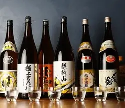 日本酒好き必見！『新潟・佐渡の旬と地酒 のど黒のあくび 御徒町店』で味わう産直海鮮と地酒