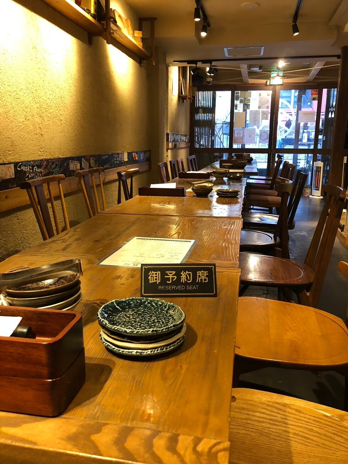 道頓堀で特別な燻製体験！デートや女子会にぴったり｜燻製バル モトカラの画像