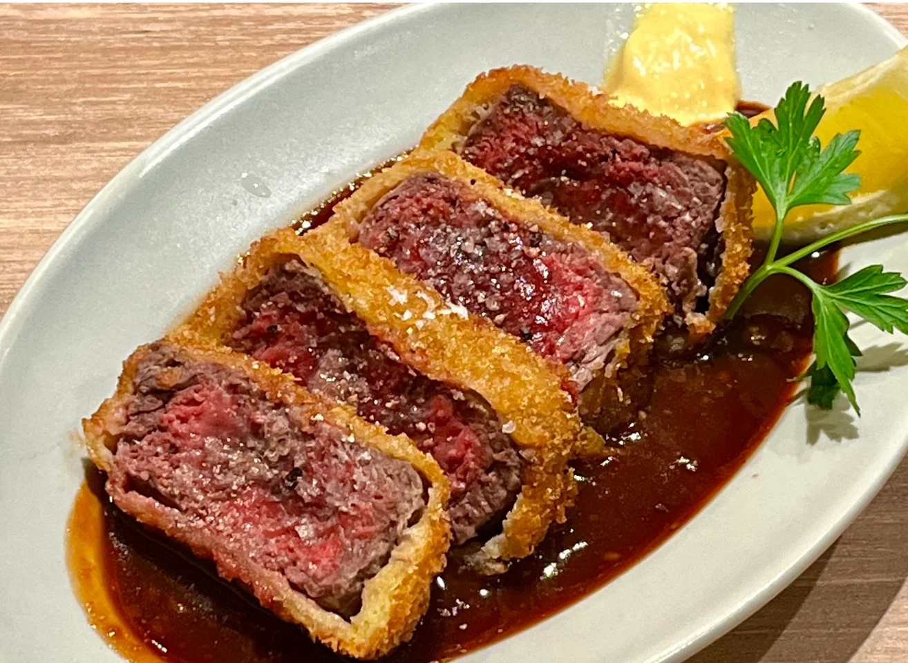 梅田で昼飲みとアフターファイブを楽しむなら！大阪駅前第3ビルの隠れ家的肉バル｜オハコミート【公式】の画像