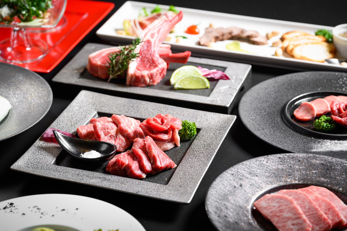 札幌観光の夜ごはんに！すすきのでブランドラム肉を味わう｜ジンギスカン 羊々亭 札幌本店の画像