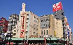 浅草発祥のお酒【電気ブラン】ってどんなお酒？生み出した「神谷バー」へ潜入！