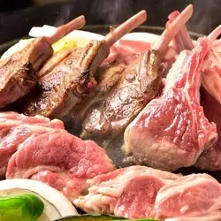 『ジンギスカン羊々亭 札幌本店』で北海道の冬を満喫！ラム肉やカルビを食べ放題で楽しめる