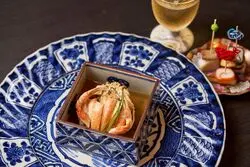 【界 加賀】冬のご馳走「蟹面（かにめん）」登場！「べんがらラウンジ」で味わう特別なひととき