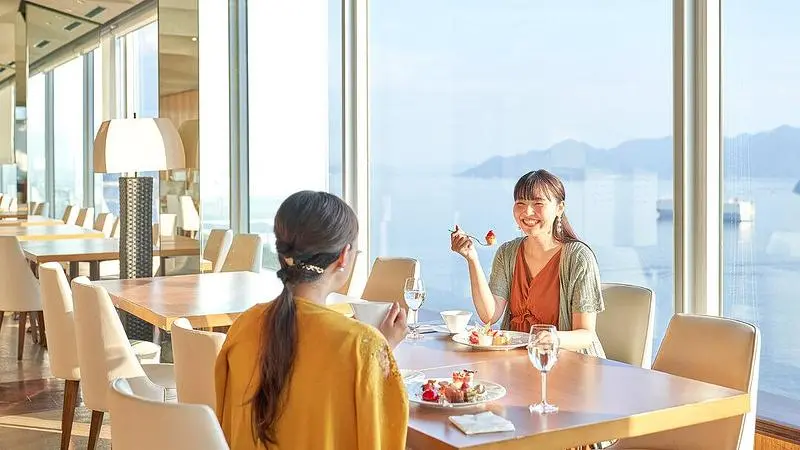 国内旅行で瀬戸内海を望む春のご褒美時間を満喫できるおすすめホテル「グランドプリンスホテル広島」PR 1枚目