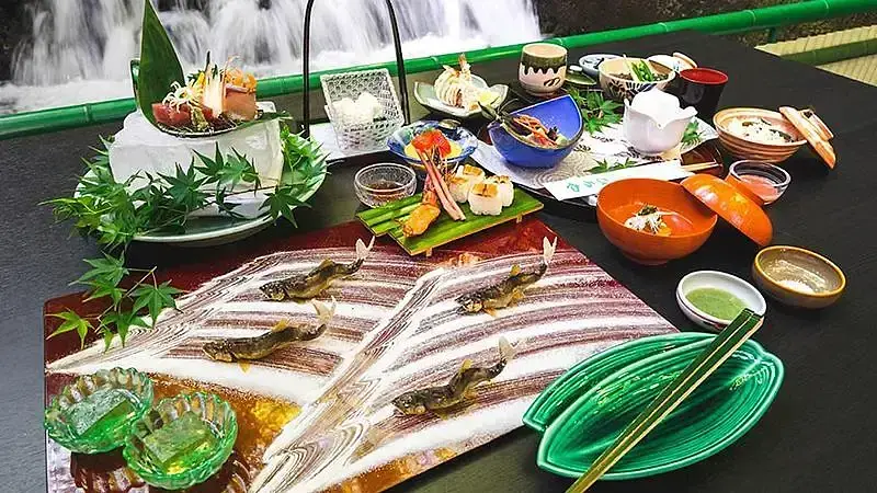 川床での食事付きプランが登場!京の夏の風物詩を満喫 1枚目