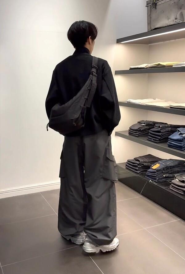 どう合わせる？松山店スタッフが提案するLEMAIRE(ルメール)のバッグの選び方の画像