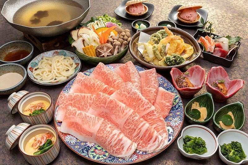 【大阪・谷町九丁目】すきやき・しゃぶしゃぶ大牧場 高津店！プレミアム和牛食べ放題でお刺身・お寿司も楽しめるの画像
