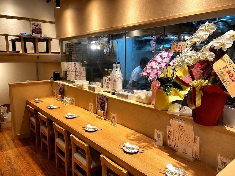 【姫路】おやひなやの骨付き鶏が絶品！おすすめメニューや宴会コースも紹介の画像