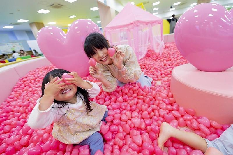 【横浜】ハピピランド ルララ港北店の室内遊び場！雨の日も遊べる大型遊具やお菓子がもらえるハピ券も紹介の画像