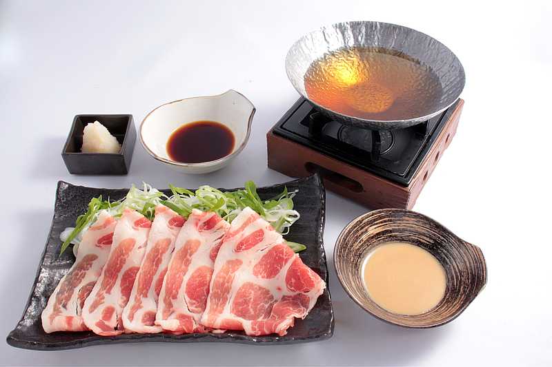【神戸駅徒歩約5分】万葉倶楽部の「夏得パック」で夏休みに手軽な一泊！温泉＋食事＋朝食付きで朝まで過ごせるの画像