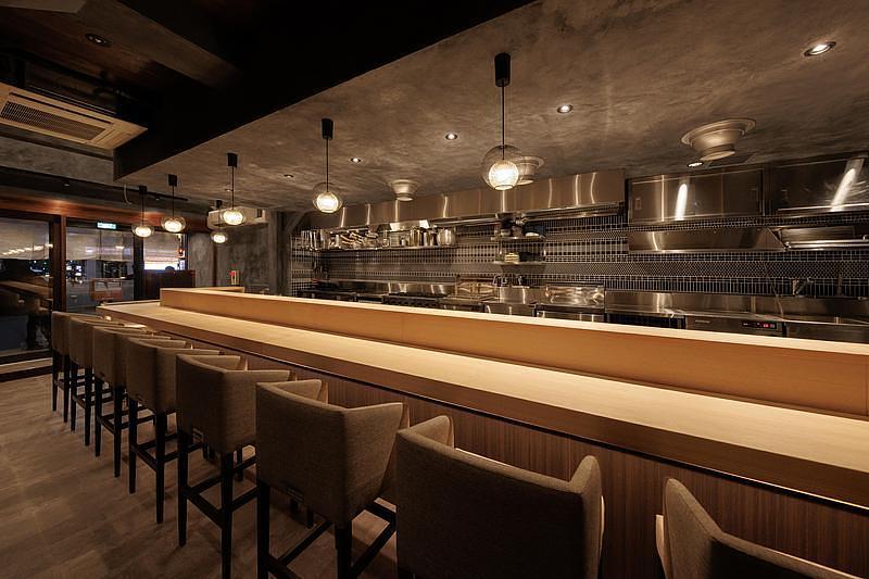 【甲府】駅徒歩約3分！カウンターで気軽に楽しめる創作ほうとう専門店『紅梅や 甲府駅前店』が2026年6月オープンの画像