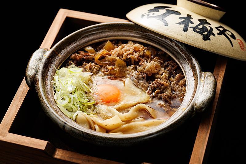 【甲府】駅徒歩約3分！カウンターで気軽に楽しめる創作ほうとう専門店『紅梅や 甲府駅前店』が2026年6月オープンの画像