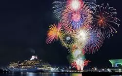 【2024】横浜の花火大会おすすめ4選！みなとみらいや八景島で夏の夜を楽しもう