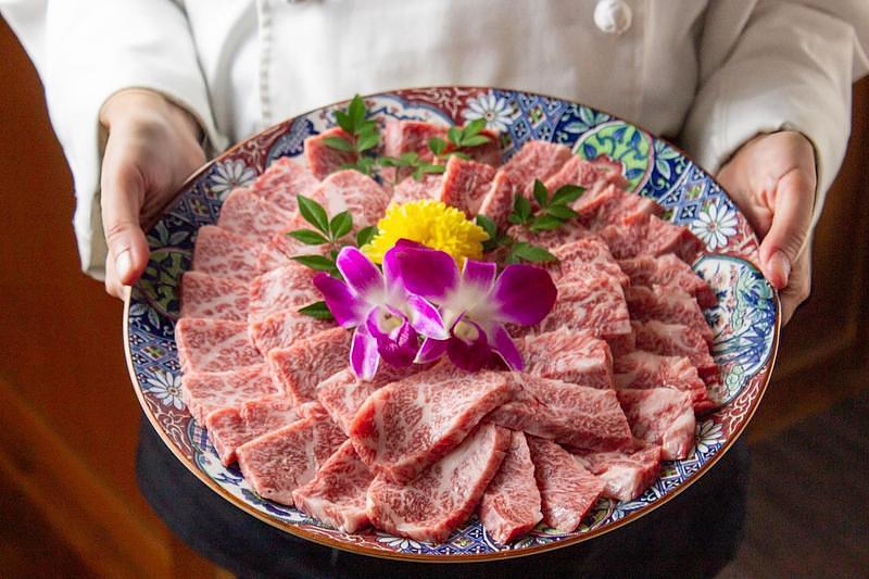 【金山】幹事必見！手切りの飛騨牛焼肉で満足度の高い宴会を。『牛ざんまい 金山店』の宴会プランを紹介の画像