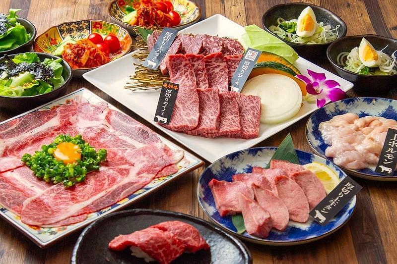 【金山】幹事必見！手切りの飛騨牛焼肉で満足度の高い宴会を。『牛ざんまい 金山店』の宴会プランを紹介の画像