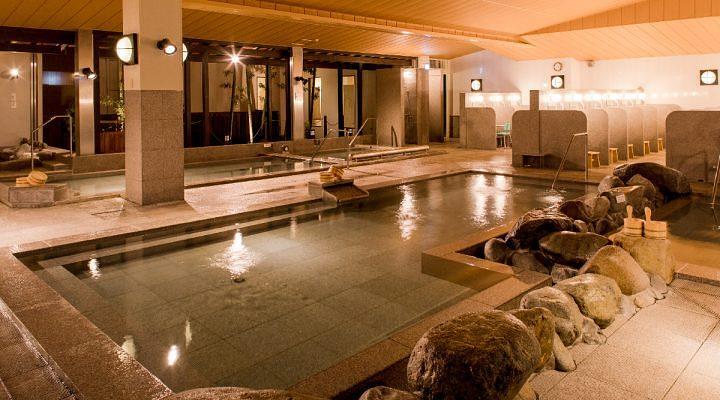 【神戸】おむつの赤ちゃんも温泉に入れる！『神戸ハーバーランド温泉 万葉倶楽部』の貸切家族風呂で安心の親子タイムをの画像
