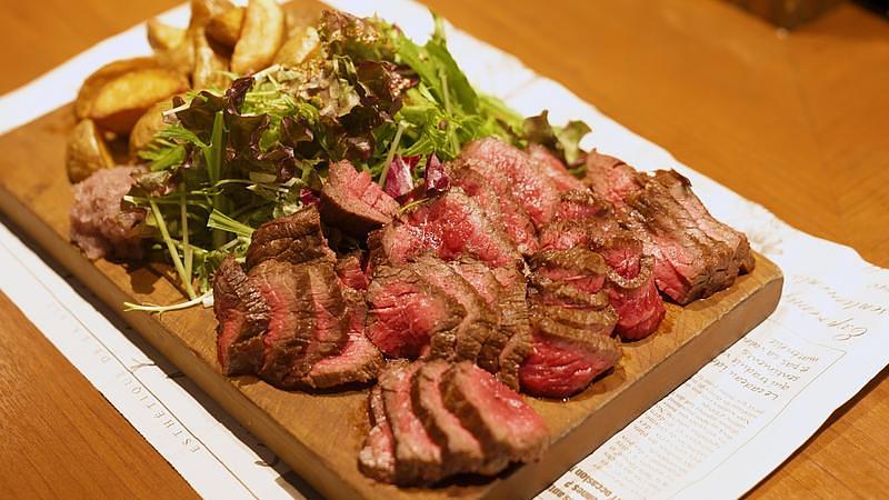 【天王寺】ガッツリ塊肉ステーキを気軽に！路地裏の隠れ家『源兵衛』を解説の画像