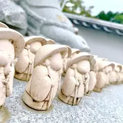 日本最初の厄除観音【岡寺】！華手水舎だけじゃない魅力をご紹介♡