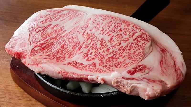 Ultimate Wagyu Dining in Osaka: Shibaraku Steakの画像