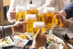 新宿の居酒屋で飲み放題を楽しもう！東・西エリア別10選◎