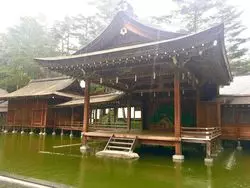 【山梨】雨でもステキ！CMにも使われた神社にお参りに行こう♪