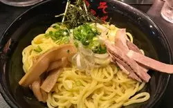 【渋谷】渋谷の油そば4選をご紹介♪人気店から安いお値段のお店まで