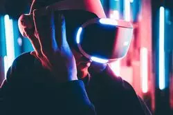 池袋でVRができるスポット4選。大人気ゲームからフライト体験まで