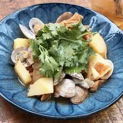 【中目黒】ポルトガル料理を食べに♪ワインと一緒におしゃれランチ