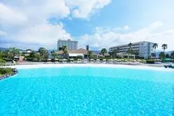令和初の夏！「浜名湖レークサイドプラザ」の開放感溢れるプールで夏の思い出を。