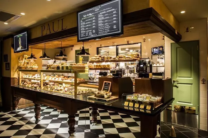 2. 烏丸御池駅｜豊富な種類のパンが食べられるモーニング「PAUL 京都三条店」 2枚目