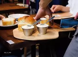 【池袋】焼きたてパンが食べ放題！話題のベーカリーカフェへ♡