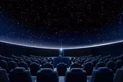 【2026】大阪のプラネタリウムおすすめ7選！デートにぴったりなカップルシート付も紹介