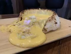 【名古屋】とろ〜りチーズがたまらない♪イタリアンバルのピザ！！